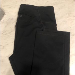 Under Armour studio Capri